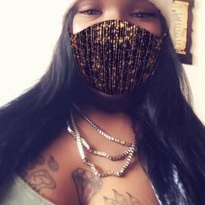 Meet your Posher, Monique